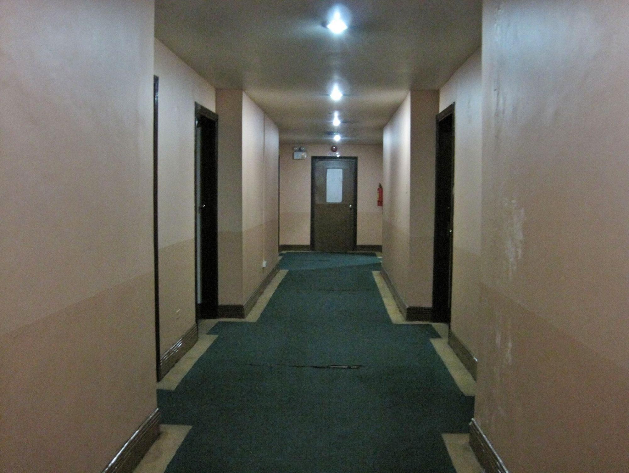 โรงแรม ซิตี้ ทราเวิล Baguio City ภายนอก รูปภาพ